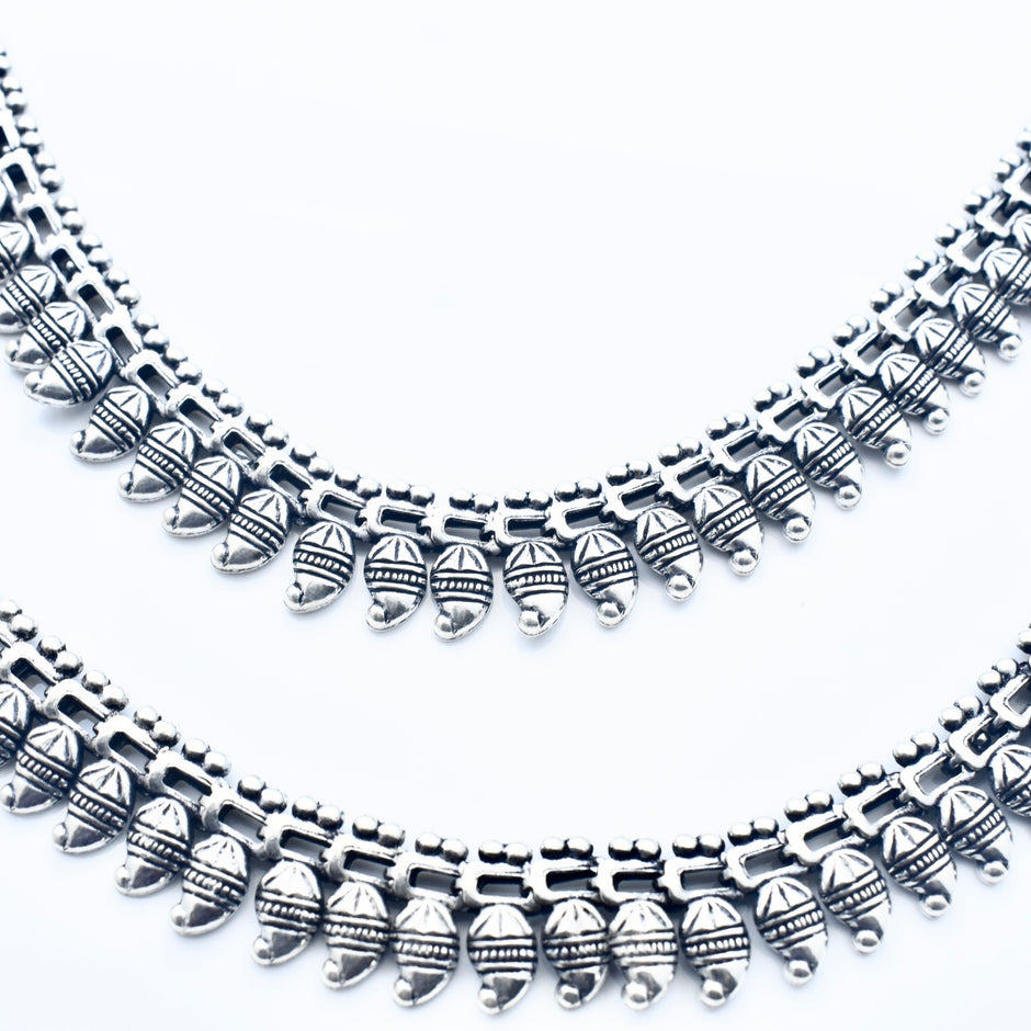 Leaf Edge Antique Silver Anklet