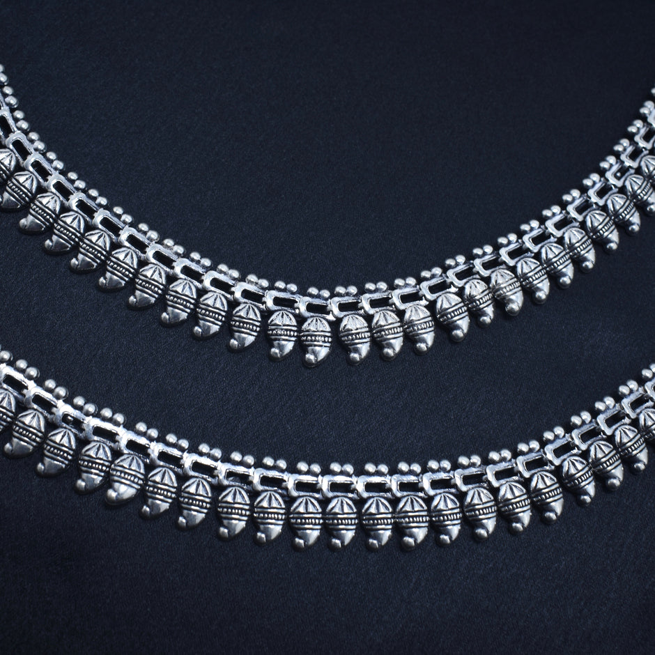 Leaf Edge Antique Silver Anklet