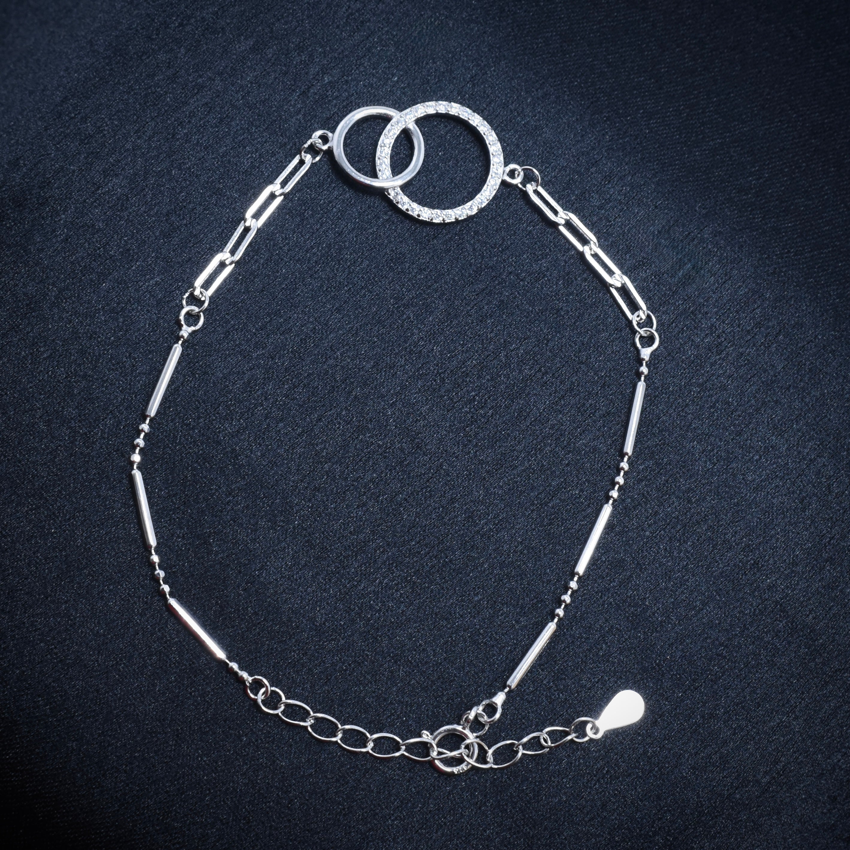 Interlocking Circle Sterling Silver Chain Bracelet