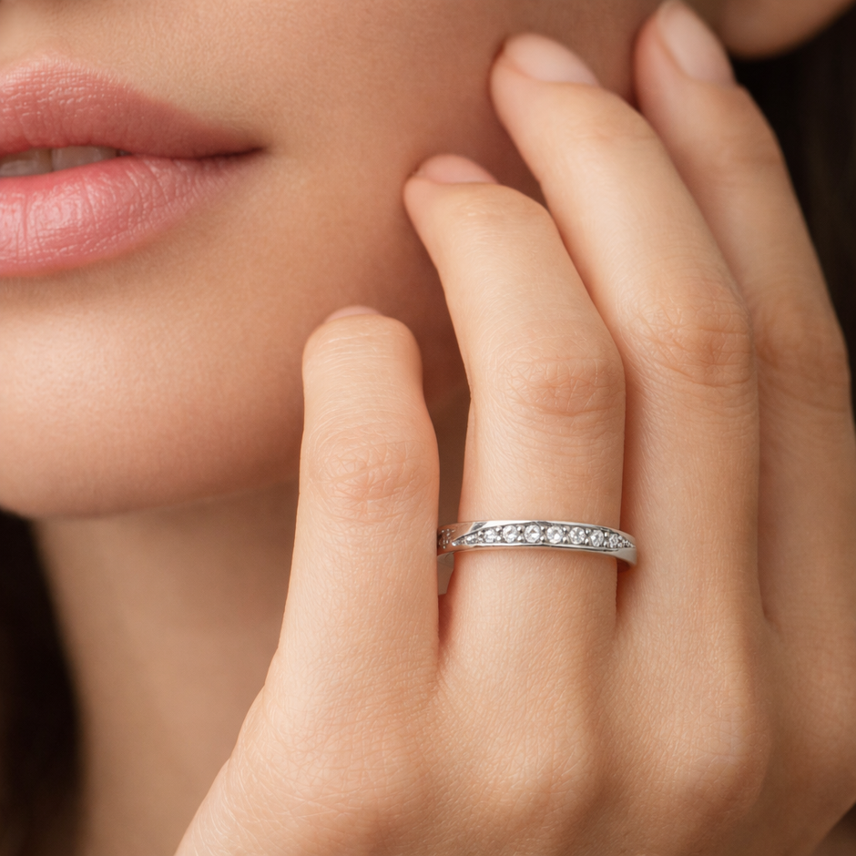 Curved Pavé Wedding Band Ring