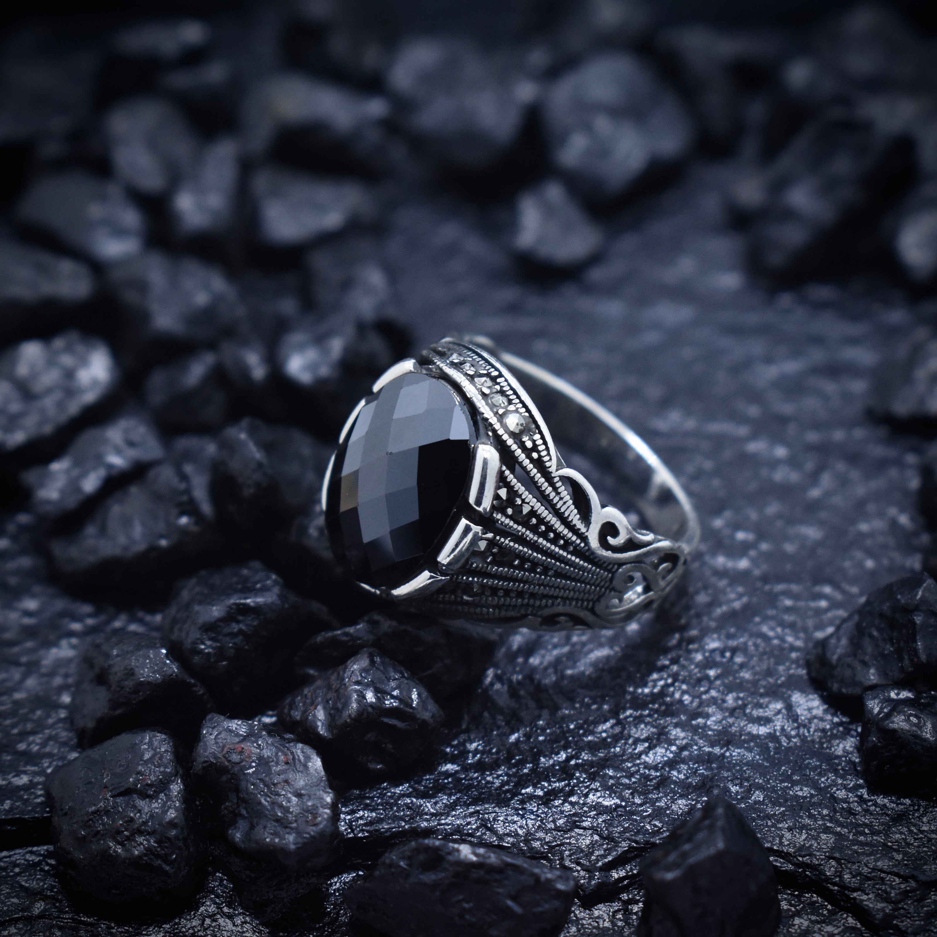 Antique Silver Faceted Black Stone Ring
