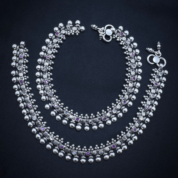 Red Stone Border Antique Silver Anklet