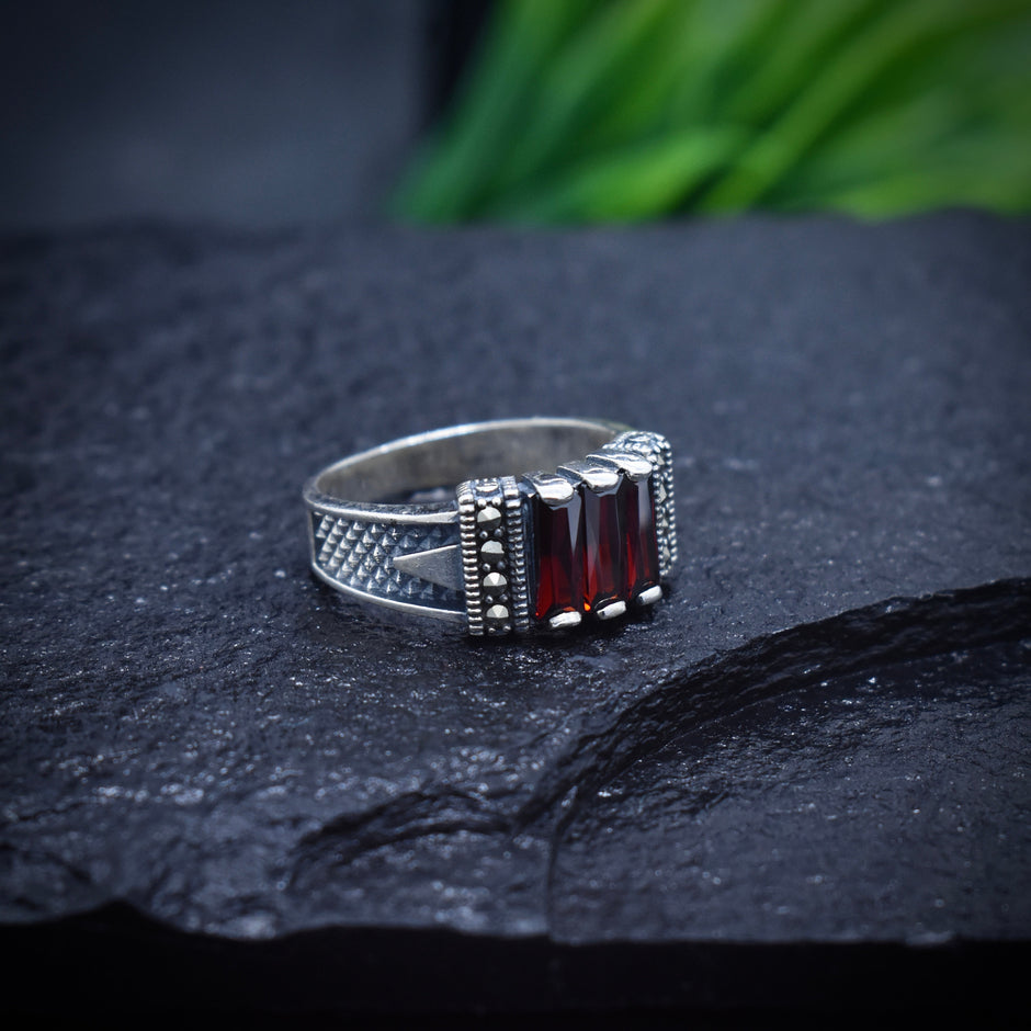 Antique Silver Maroon Groove Band ring