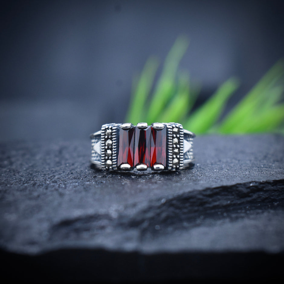 Antique Silver Maroon Groove Band ring