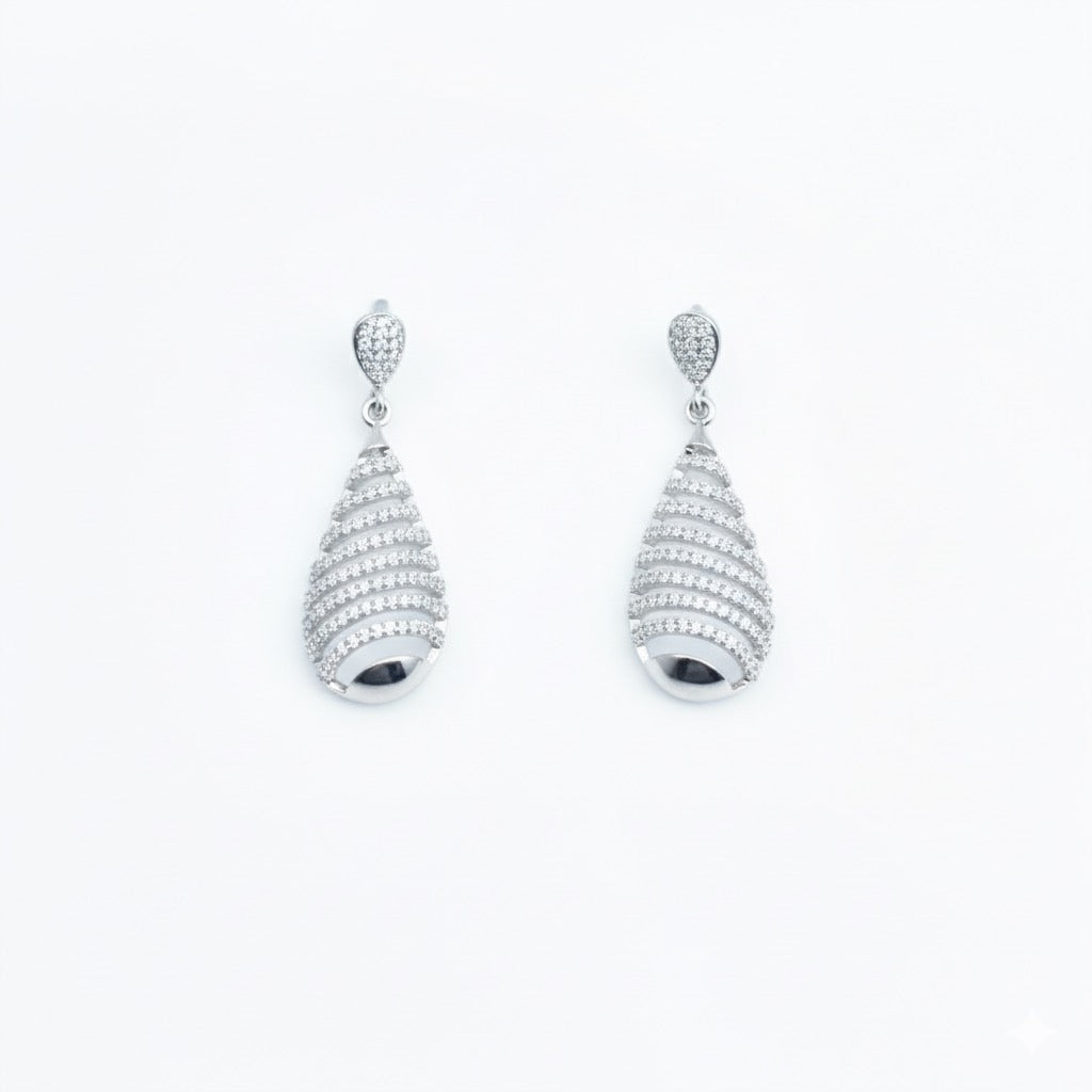 Lined Oval Silver Pendant Set