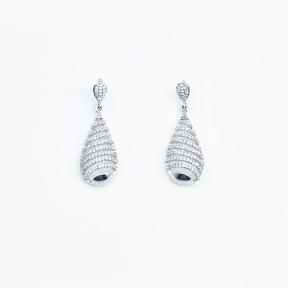 Lined Oval Silver Pendant Set