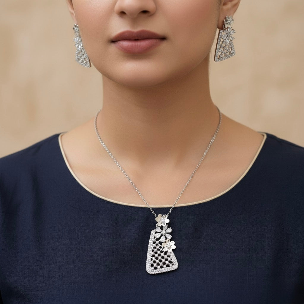 Honeycomb Bow Silver Pendant Set