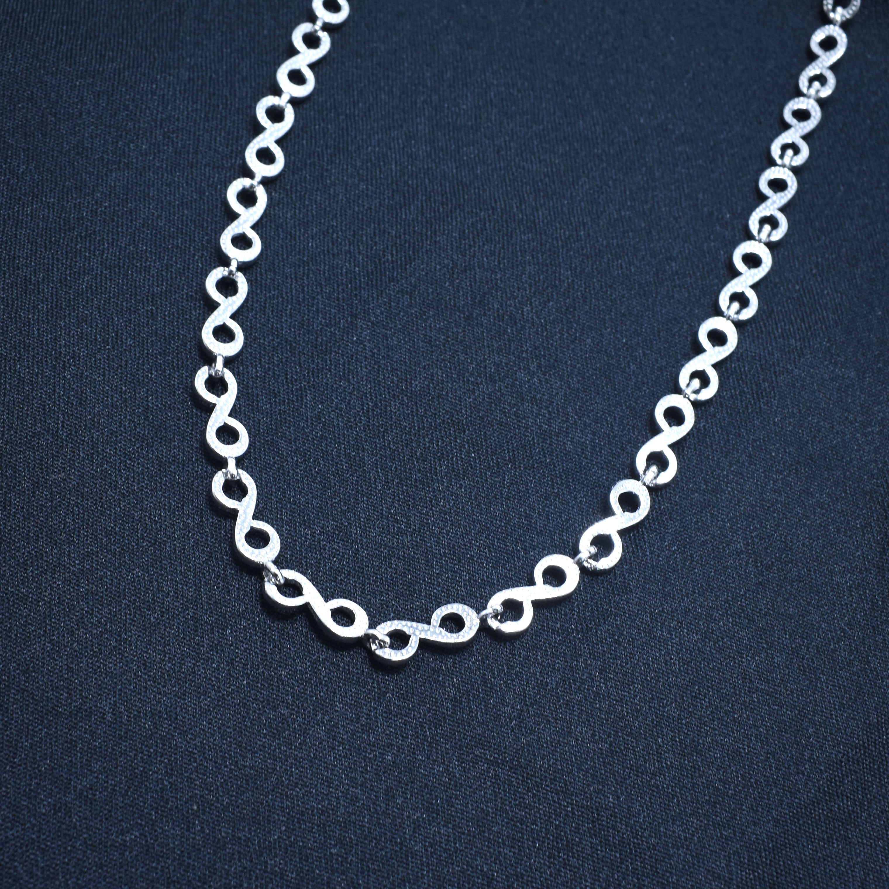 Classic Round Loop Silver Chain