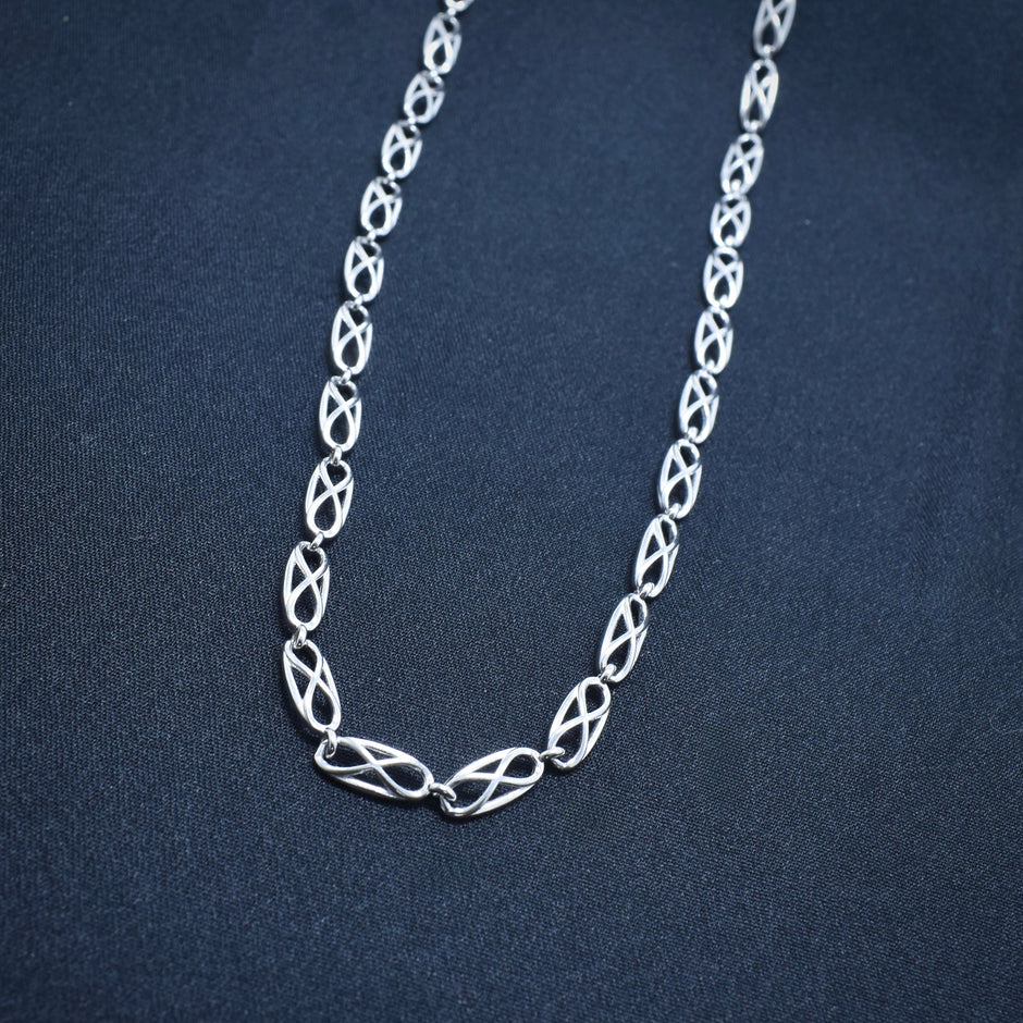 Polished Criss - Cross Silver Chain