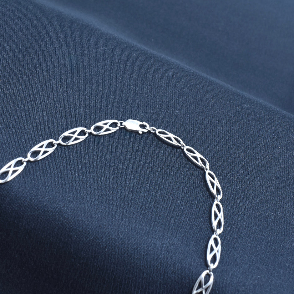 Polished Criss - Cross Silver Chain