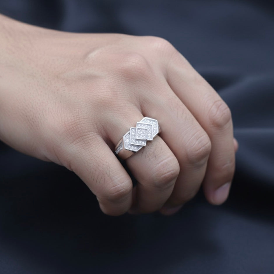 Interlocking Geometric Statement Ring Band
