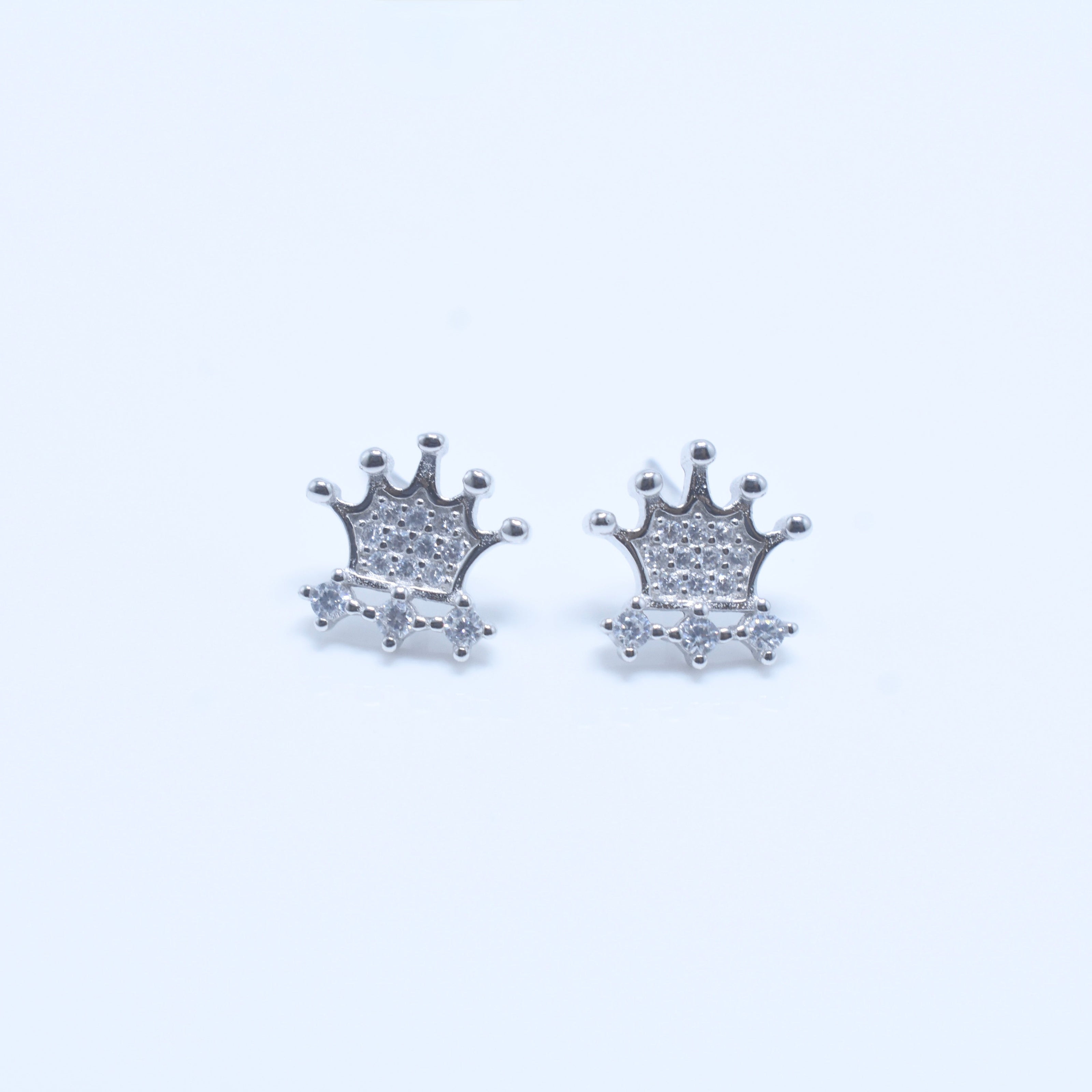 Crown Shape Silver Pendant Set