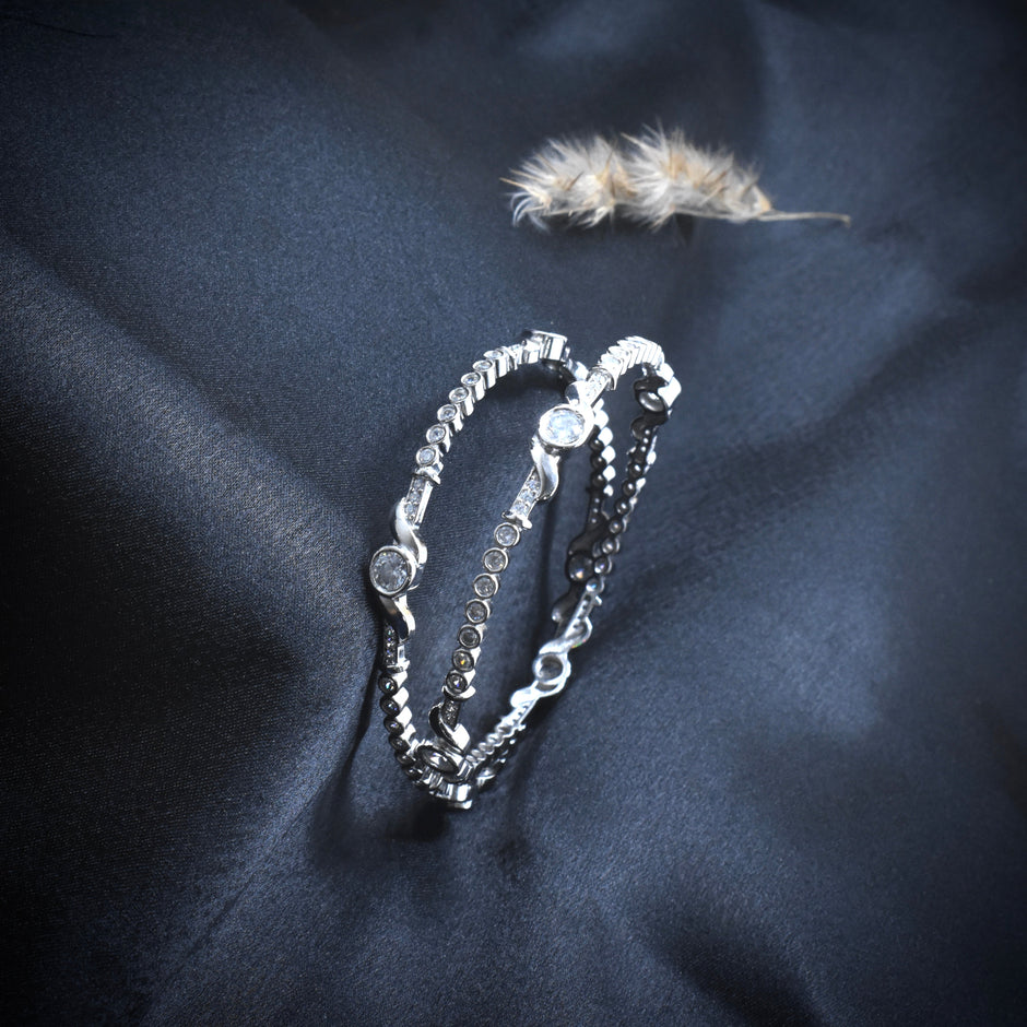 Bezel Twist Silver Bangle Set