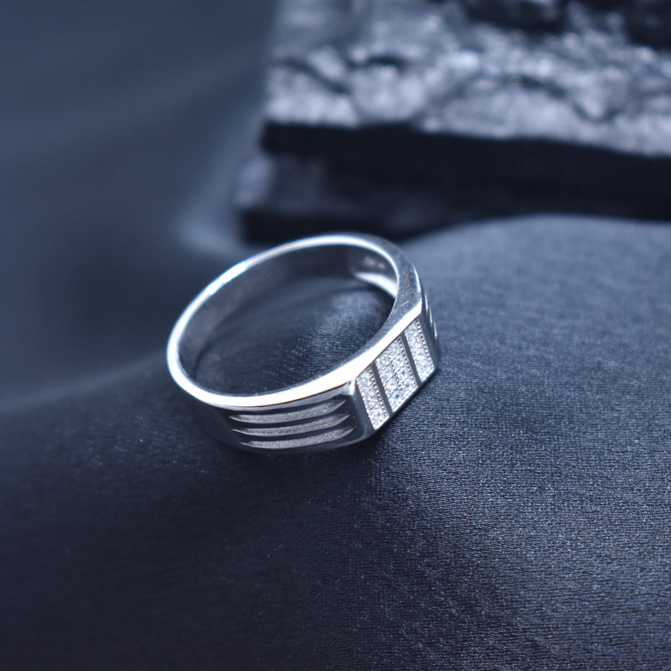 Triple-Bar Geometric Statement Band