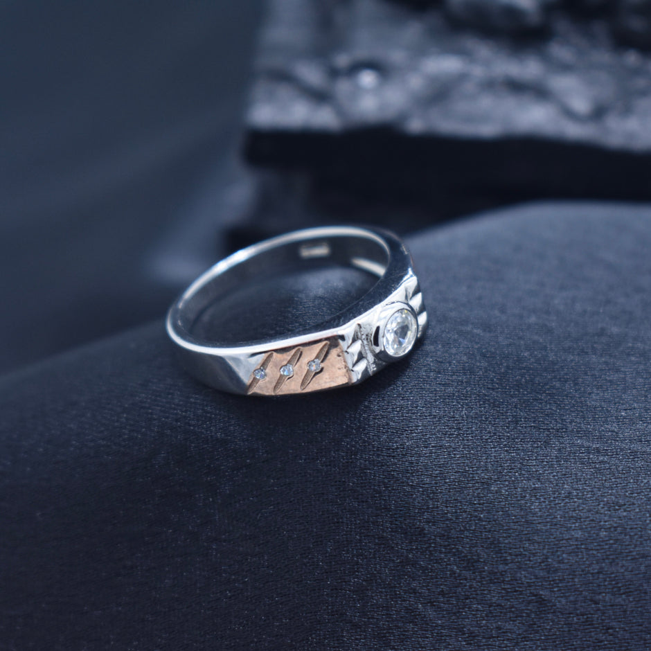Silver Solitaire Stripe Ring