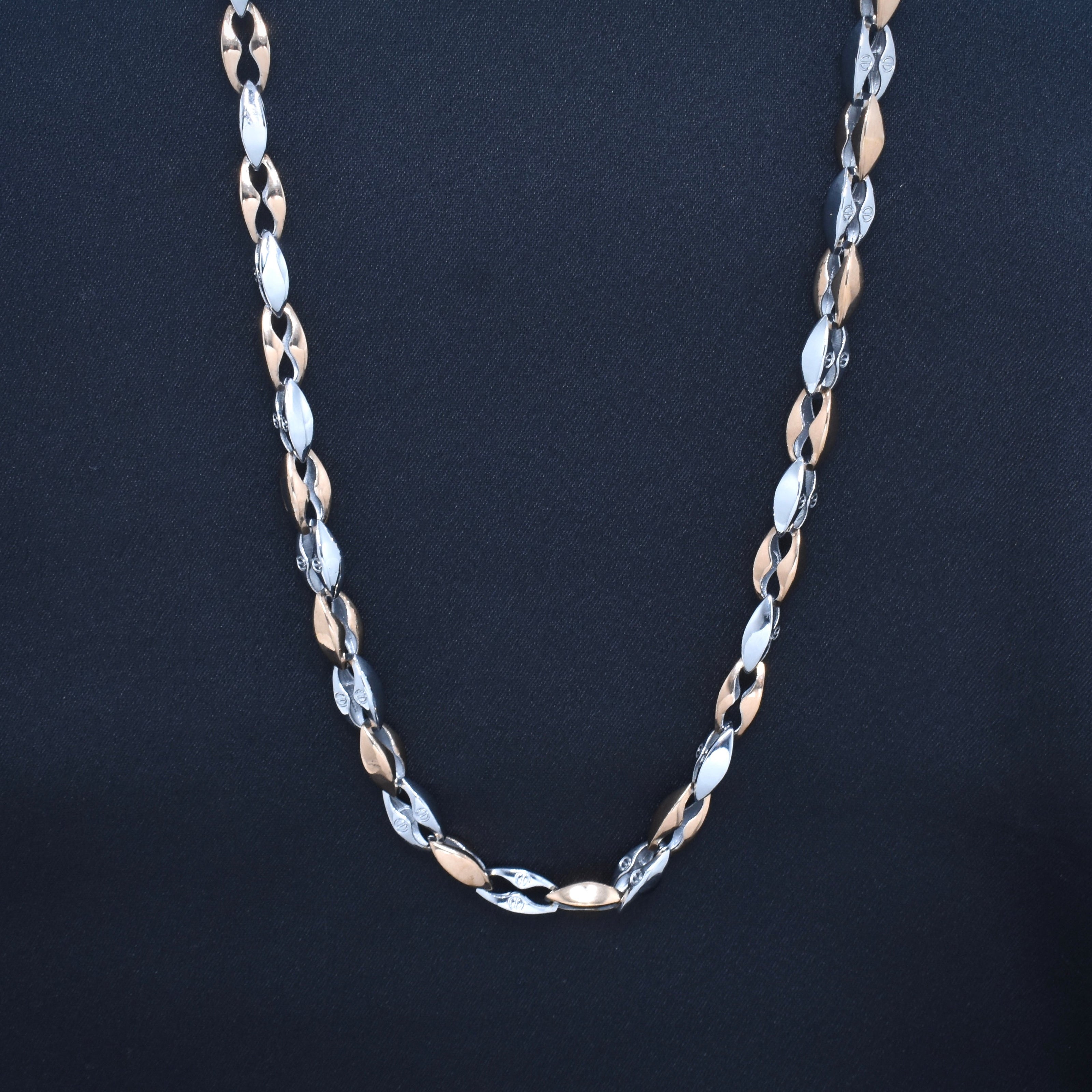 Sleek Two-Tone Mariner Silver Link Chain