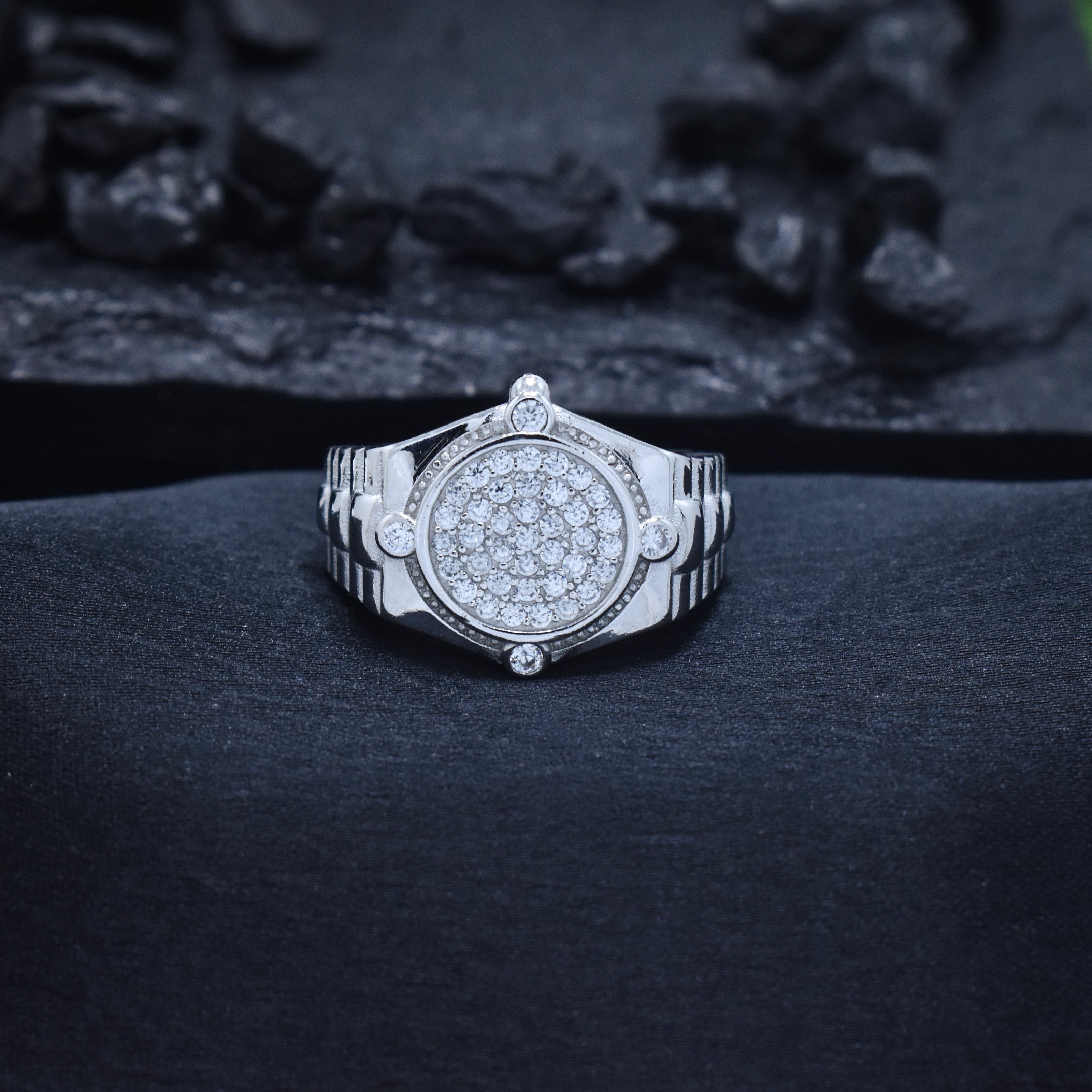Compass Pave Round Signet Ring