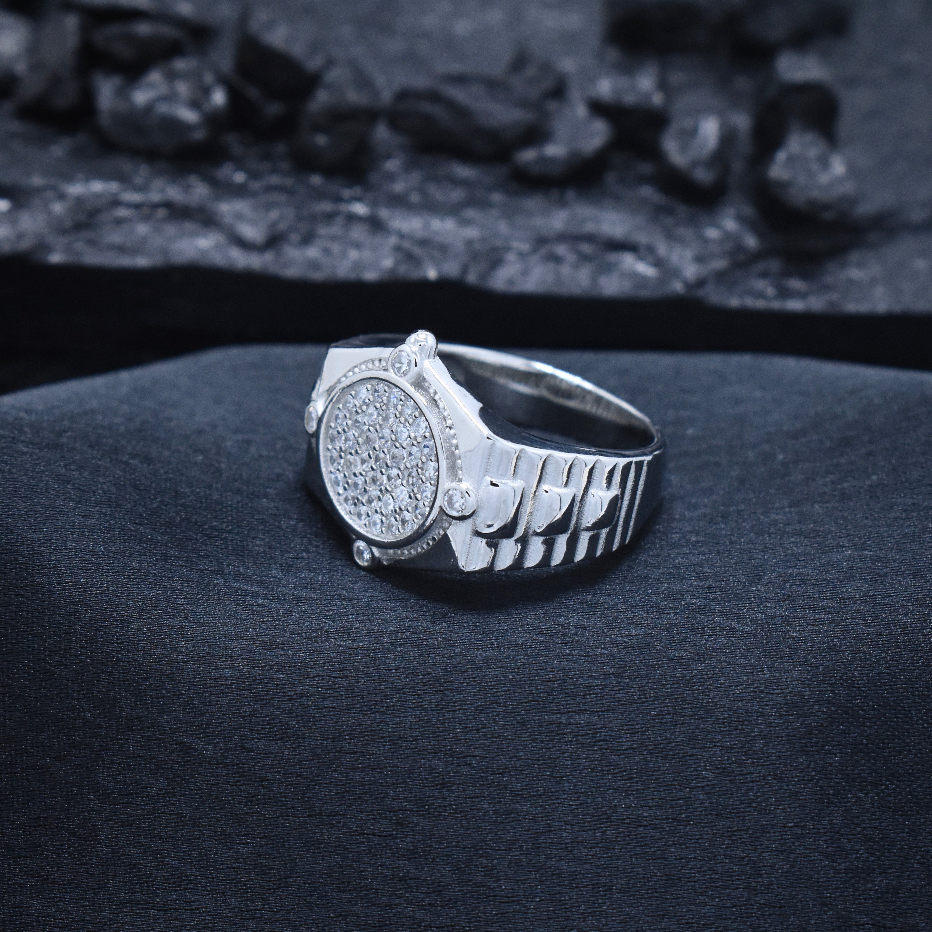 Silver Round Sparkle Bezel Ring