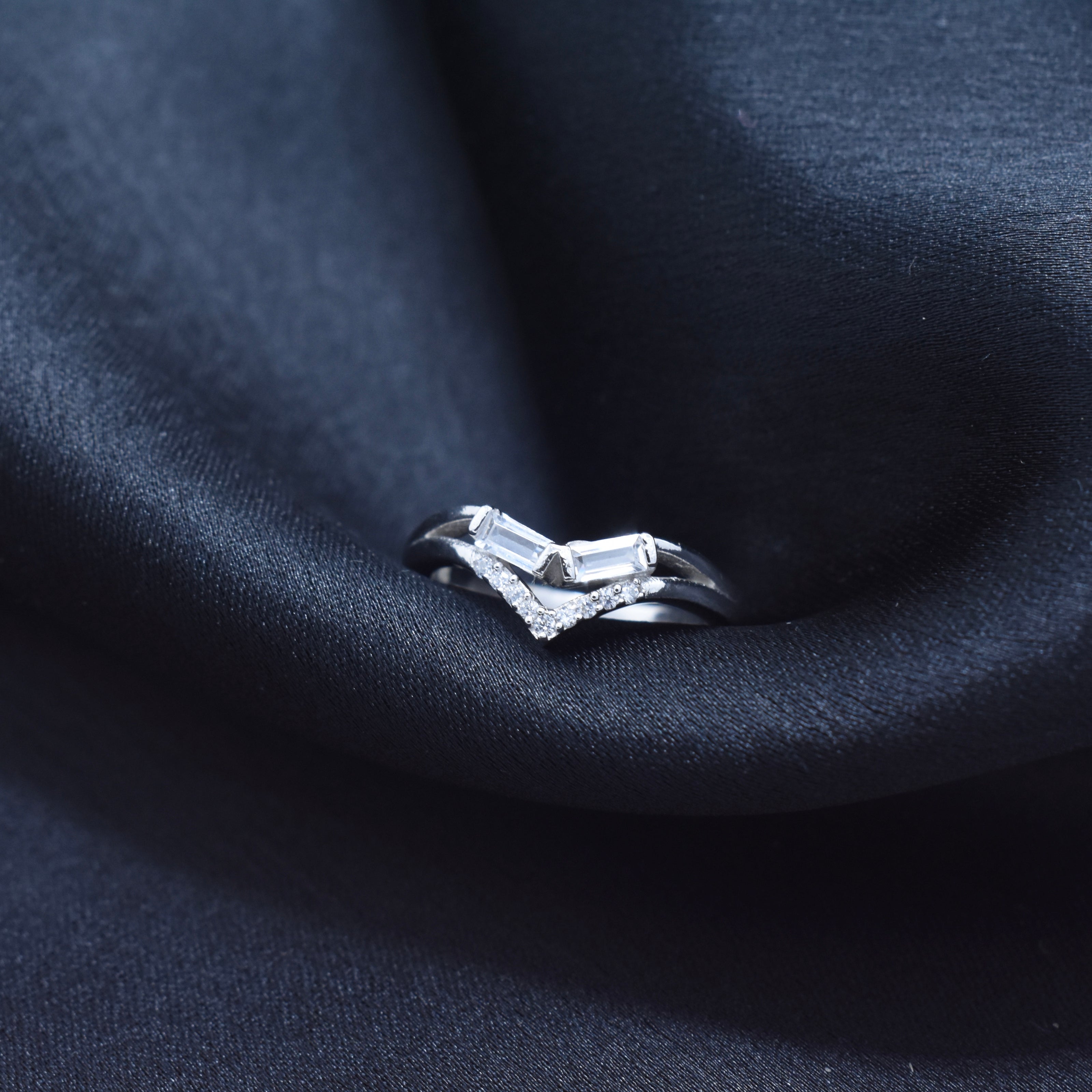 Baguette Diamond V Shape Ring