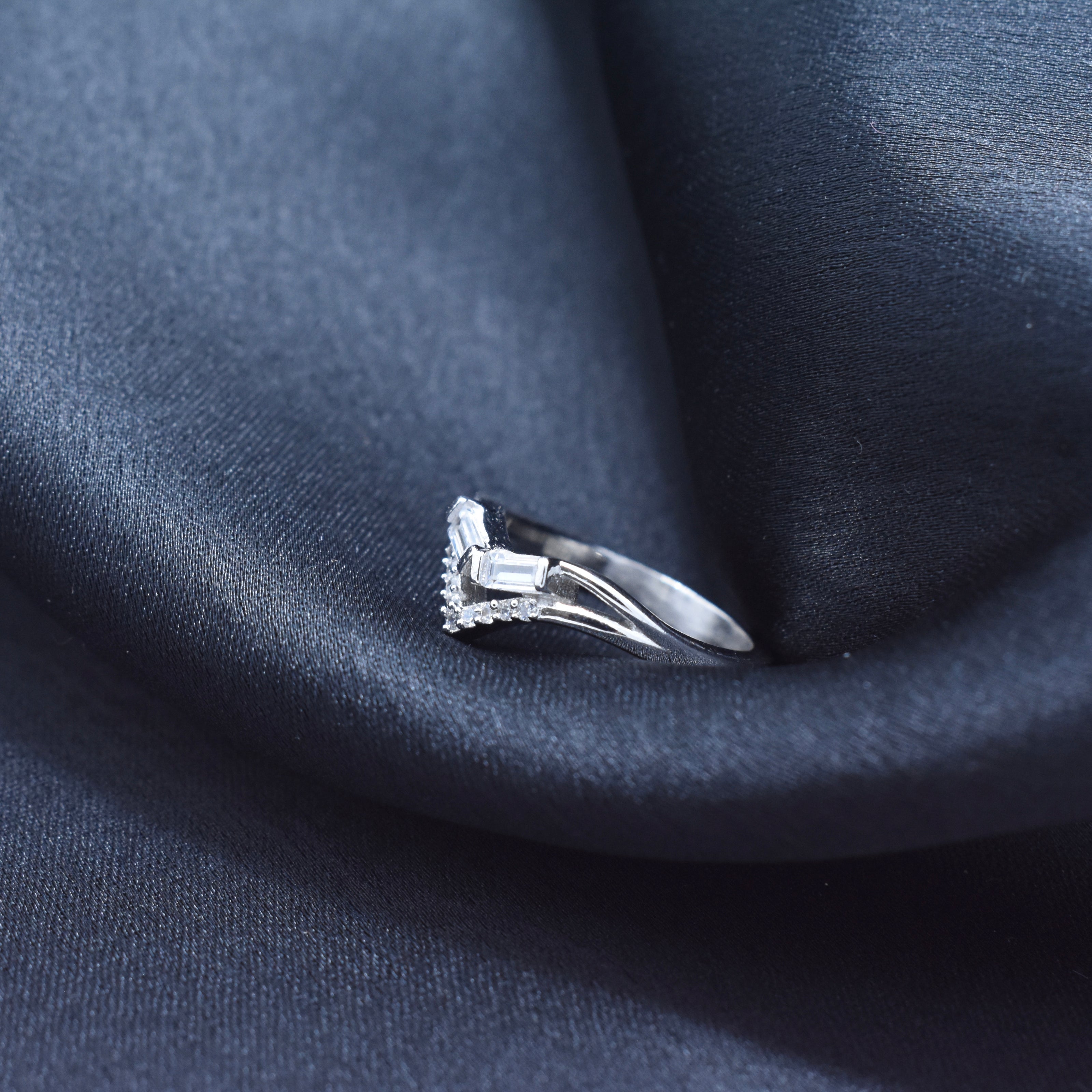 Baguette Diamond V Shape Ring