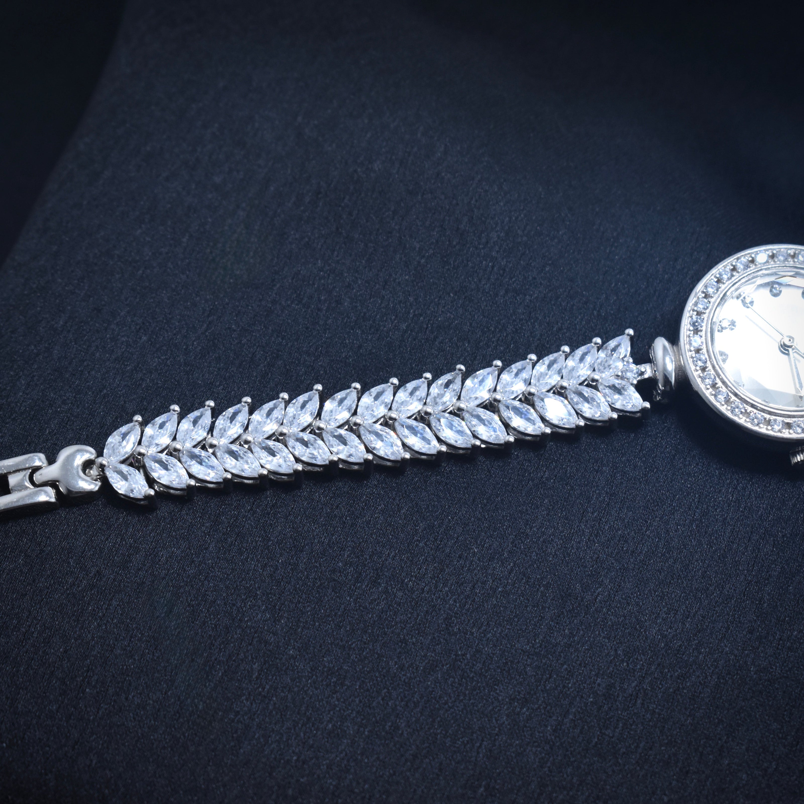 Cluster Leaf Stone Silver Watch