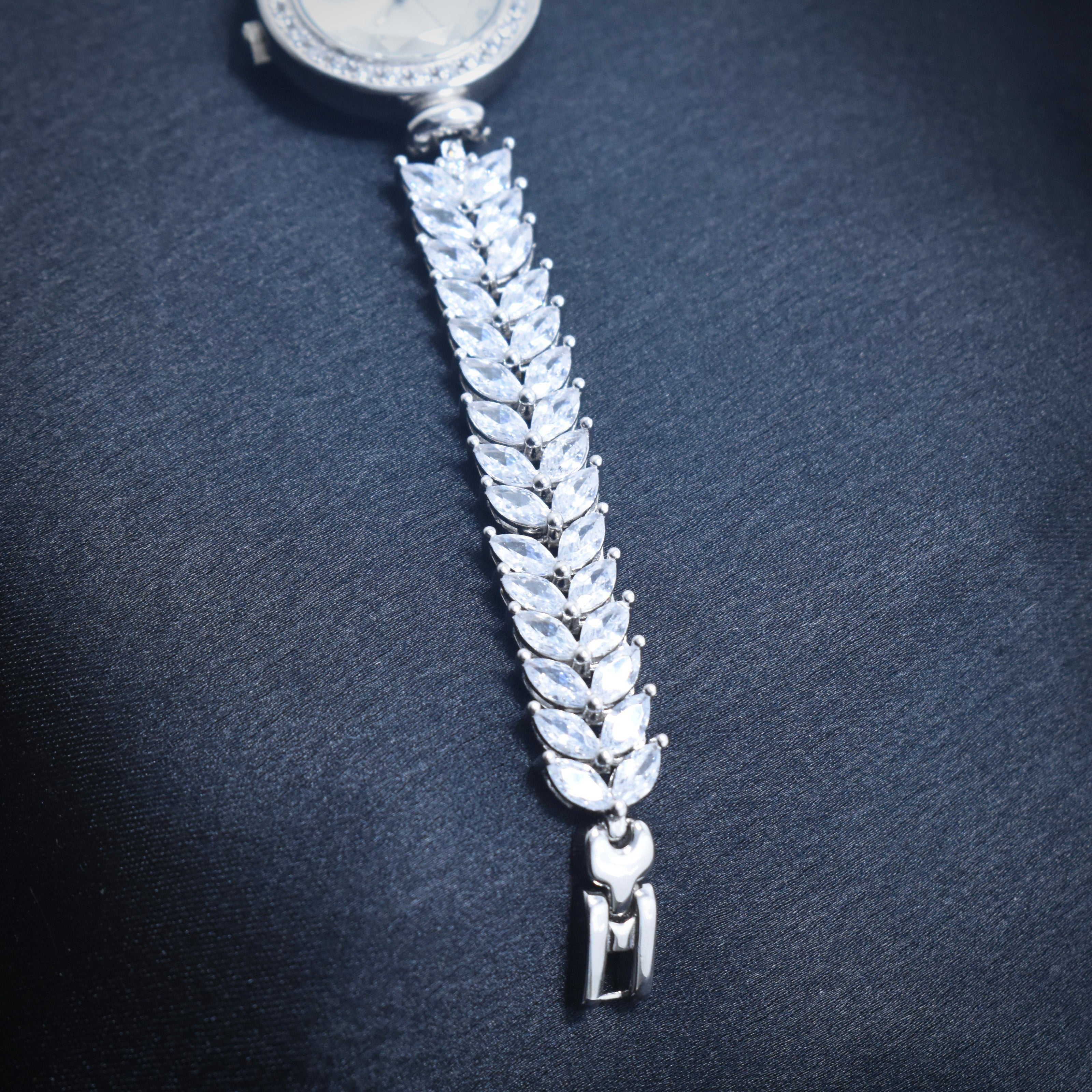 Cluster Leaf Stone Silver Watch