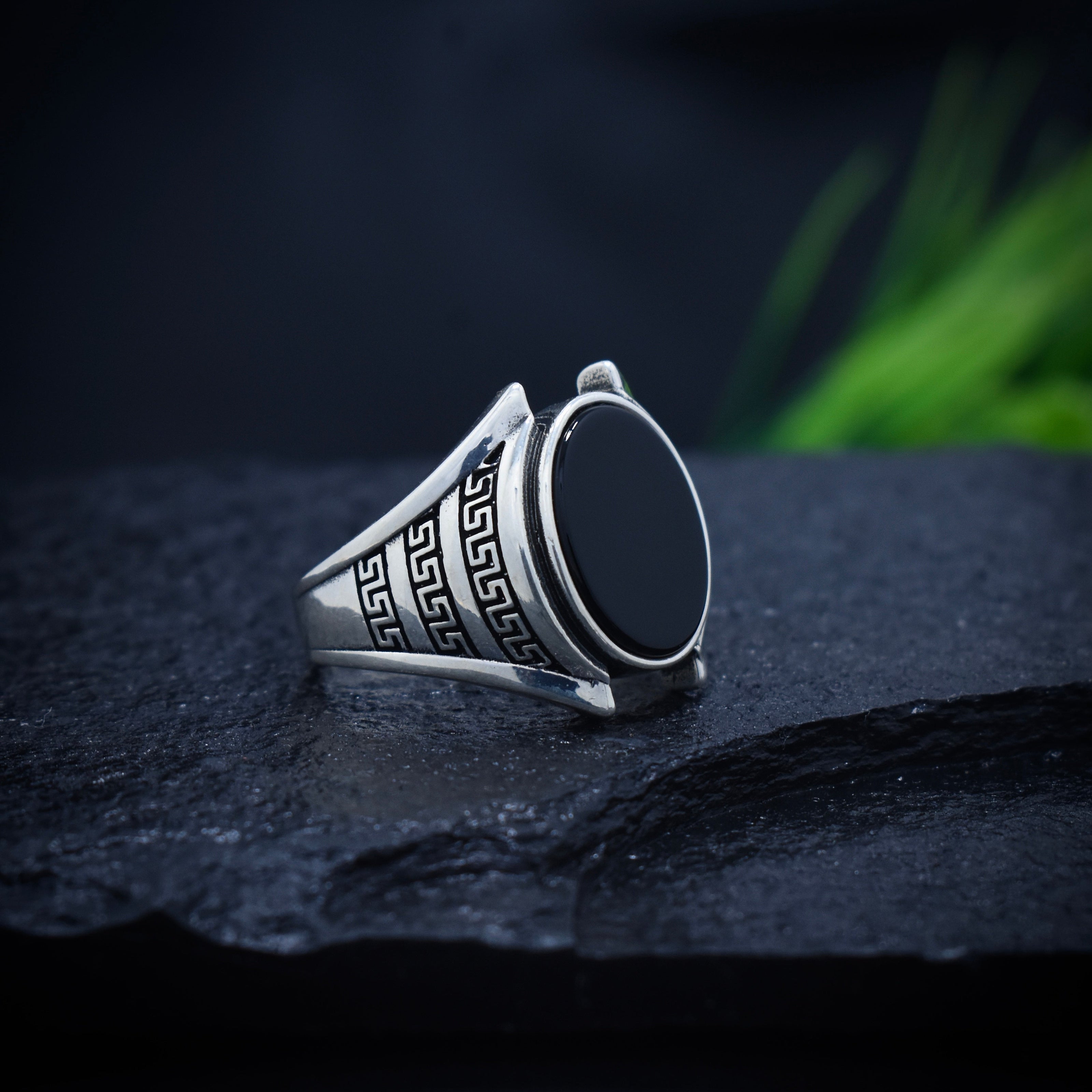 Antique Silver Grecian Frame Ring