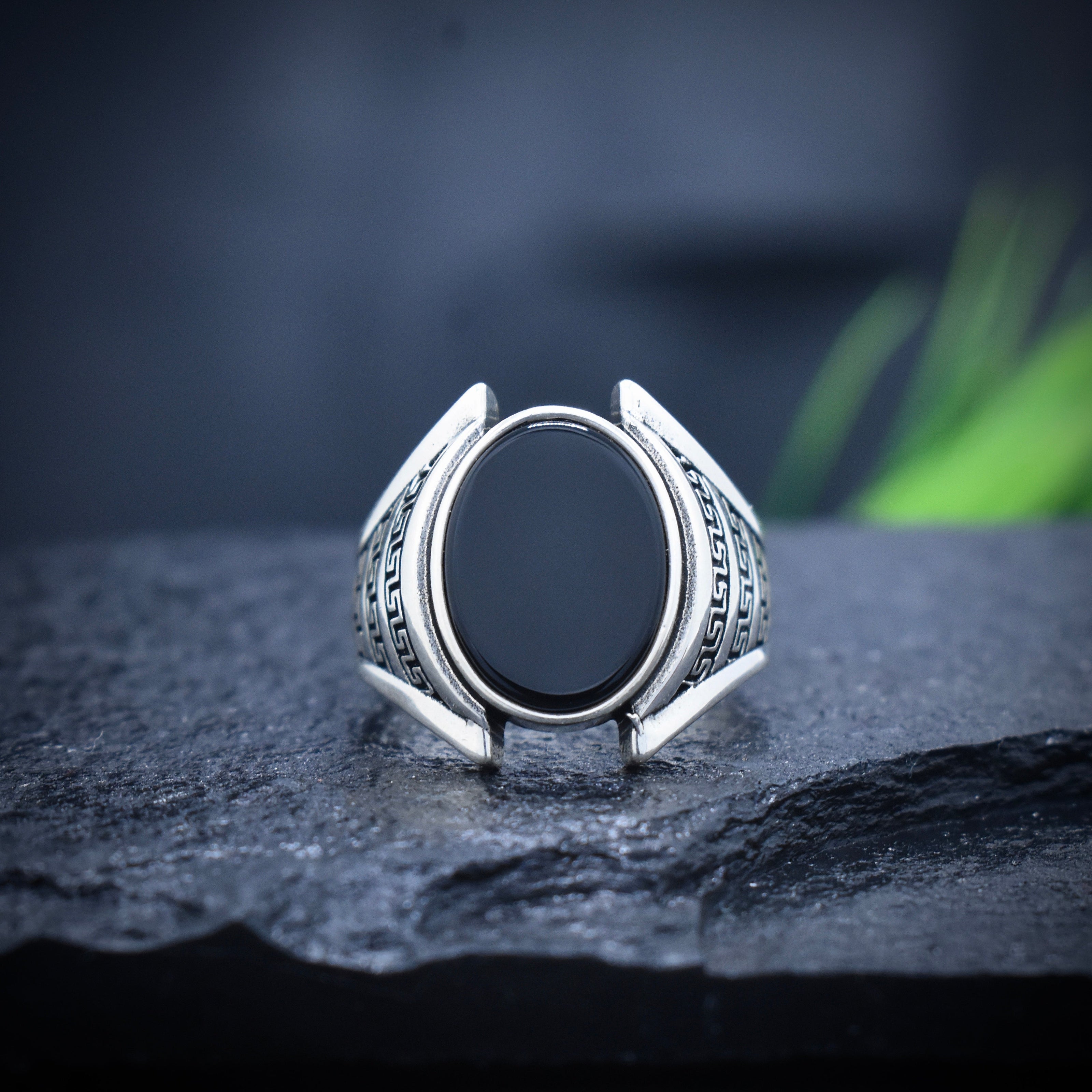 Antique Silver Grecian Frame Ring