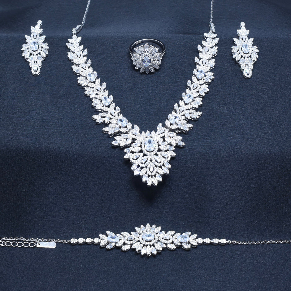 Floral Vine Necklace Set