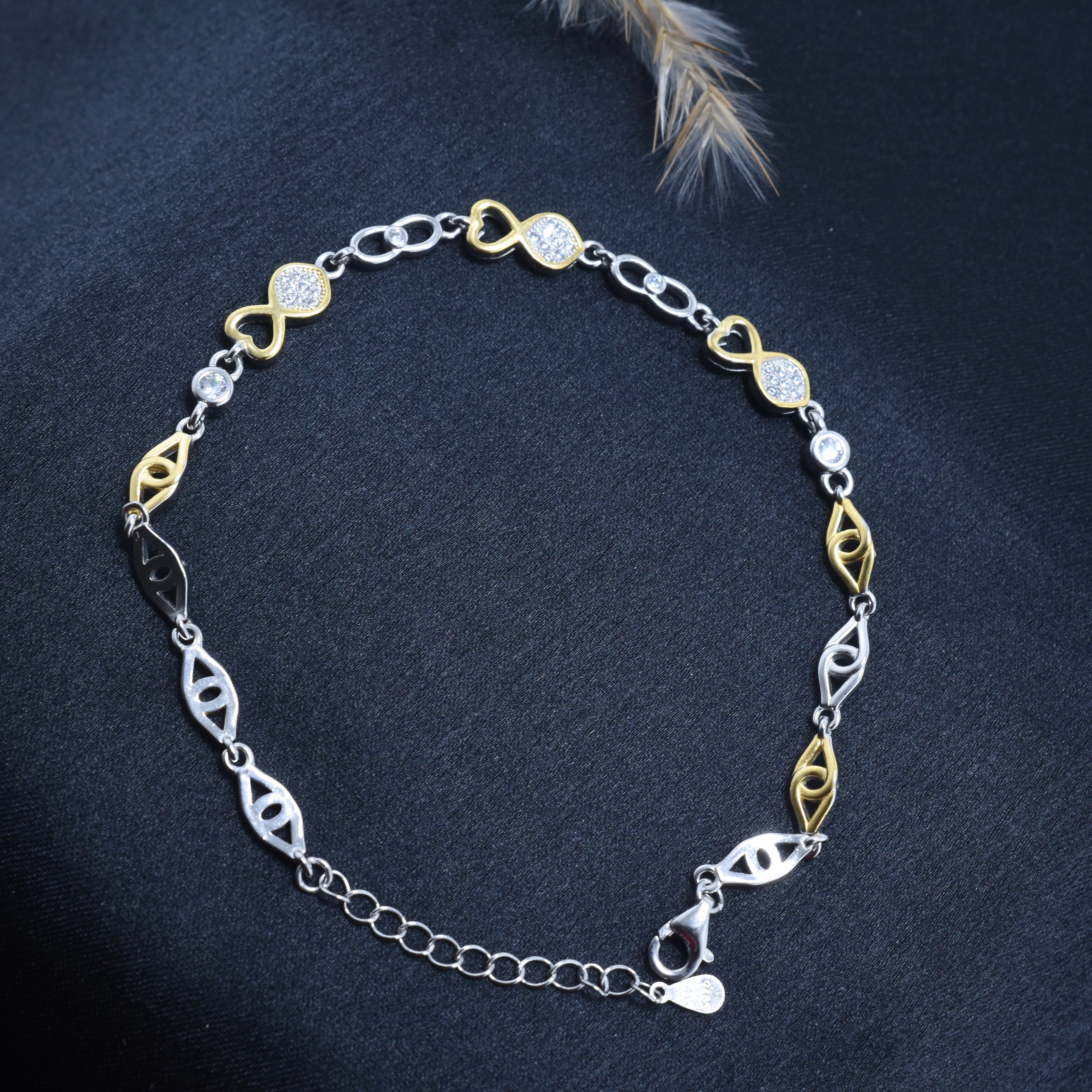 Heart Twist Silver Bracelet