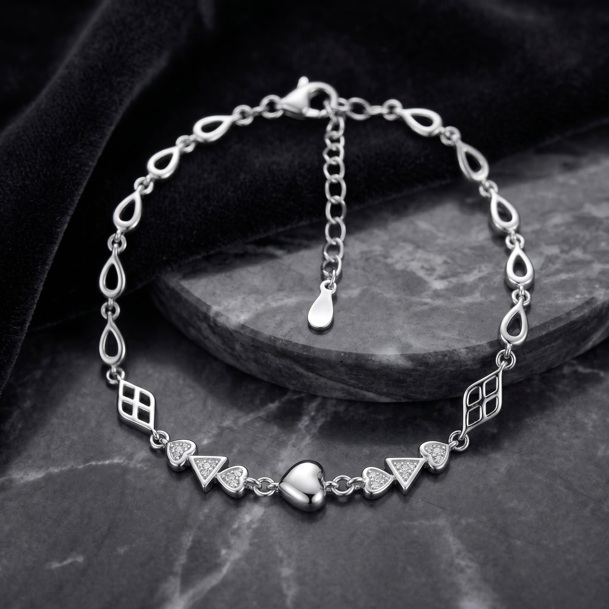 Charming Heart Geometric Bracelet