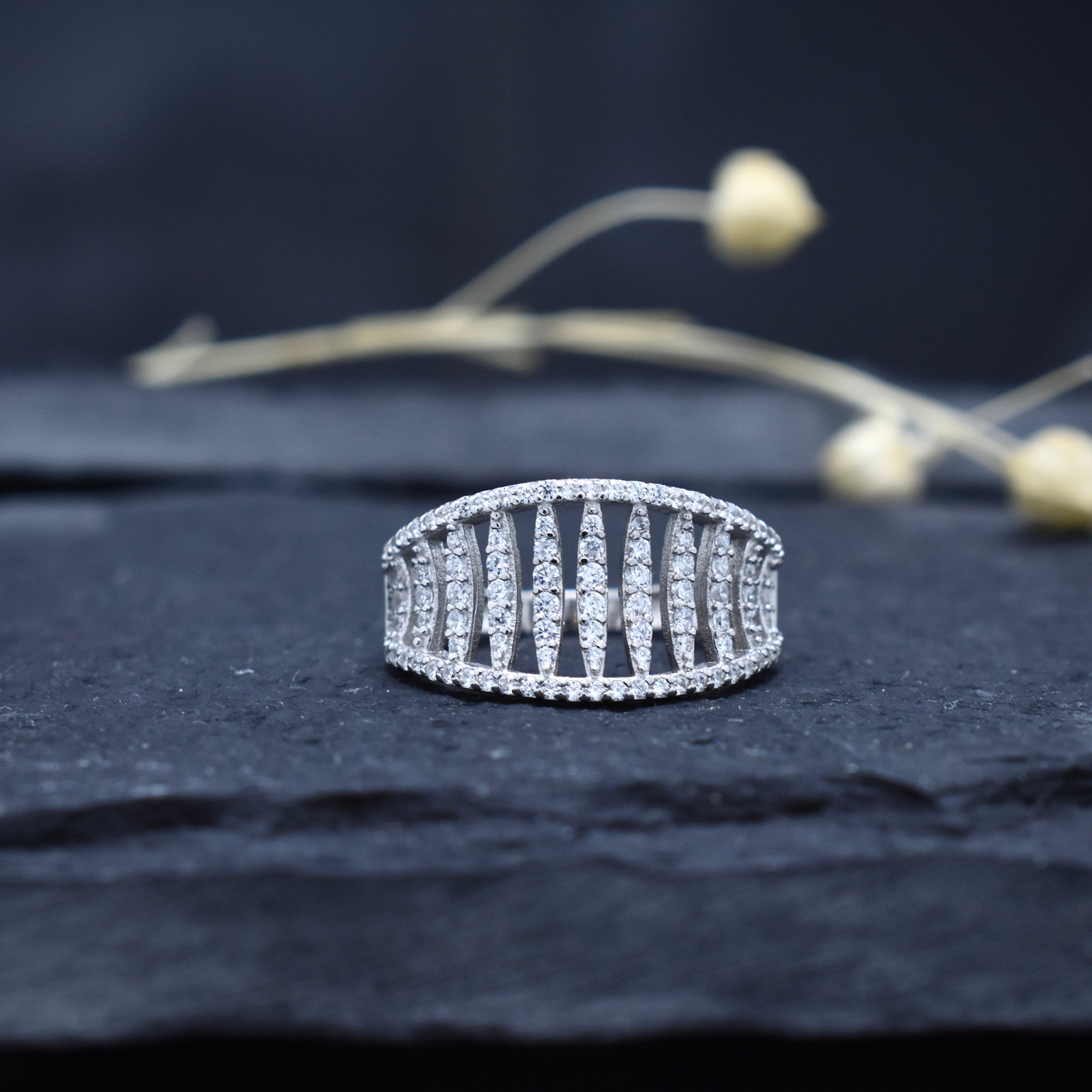 Silver Vertical Shine Ring