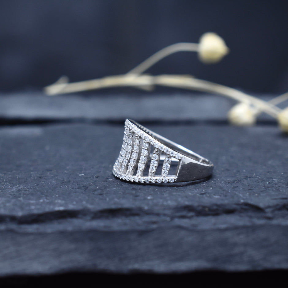 Silver Vertical Shine Ring