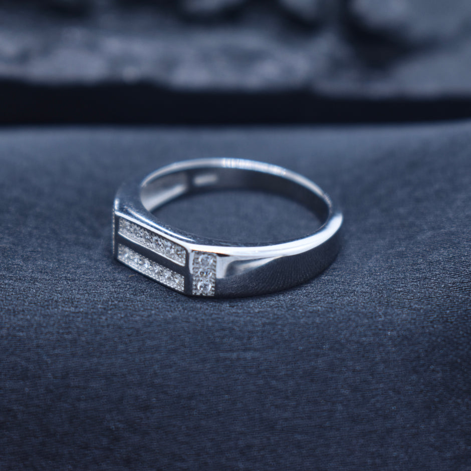 Triple-Dot Statement Ring