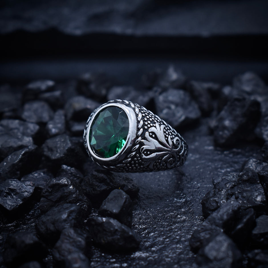 Antique Silver Emerald Crown Ring