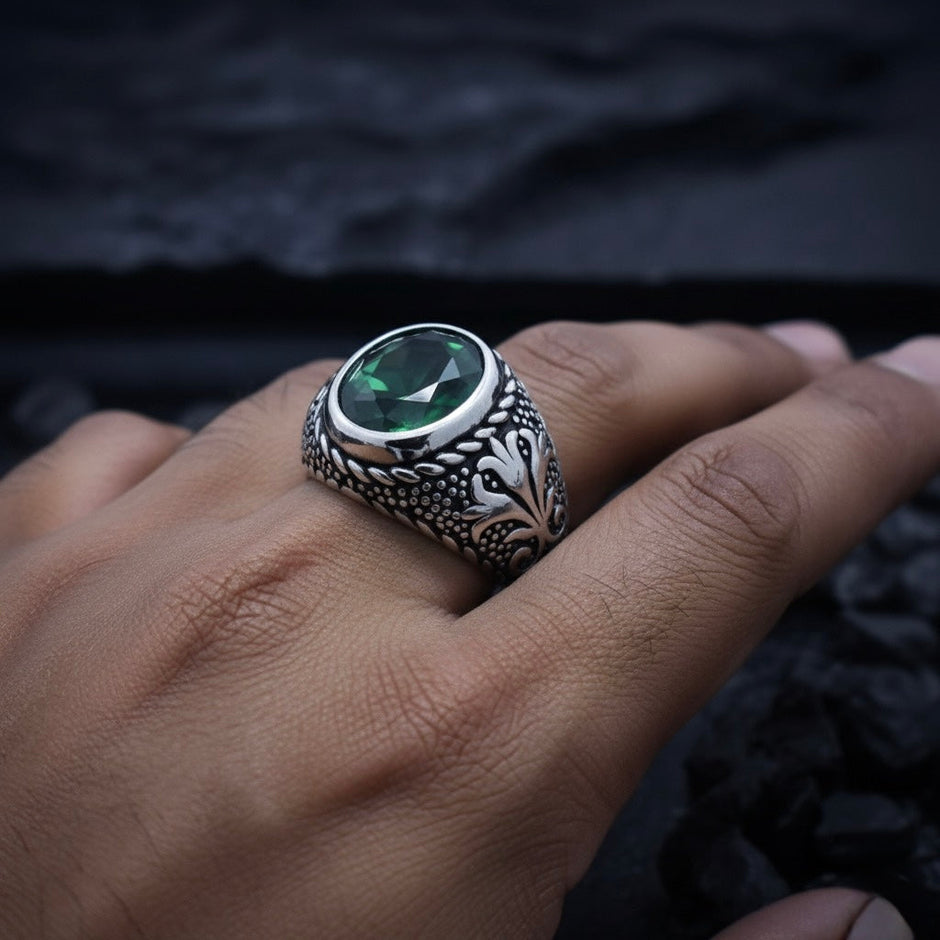 Antique Silver Emerald Crown Ring