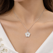 Flower Pearl Pendant Necklace