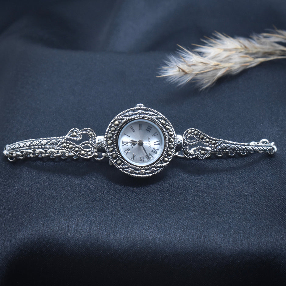 Antique Silver Vintage Dial watch