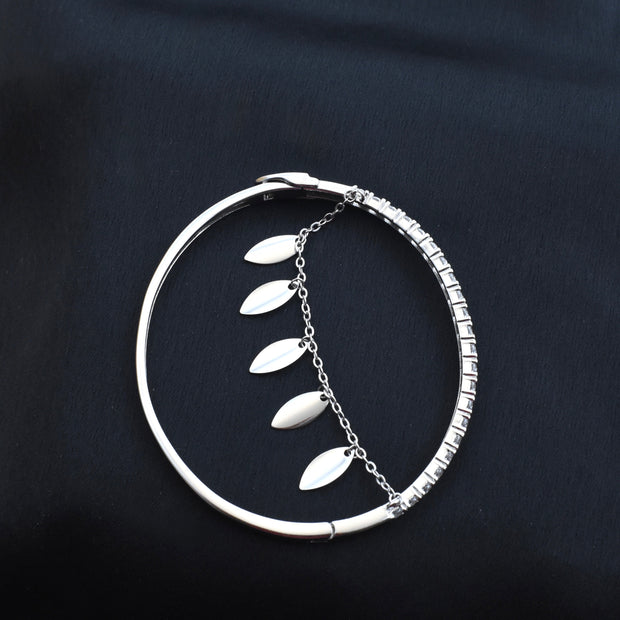 Leaf Swing Silver Bracelet
