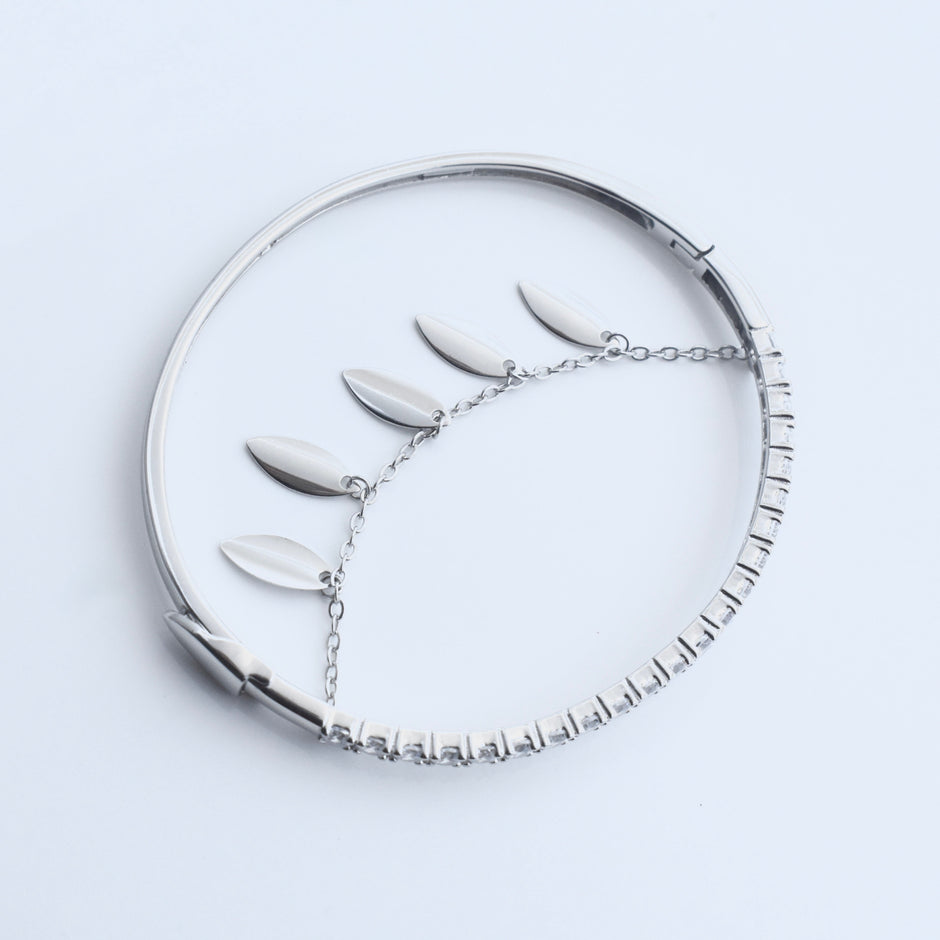 Leaf Swing Silver Bracelet