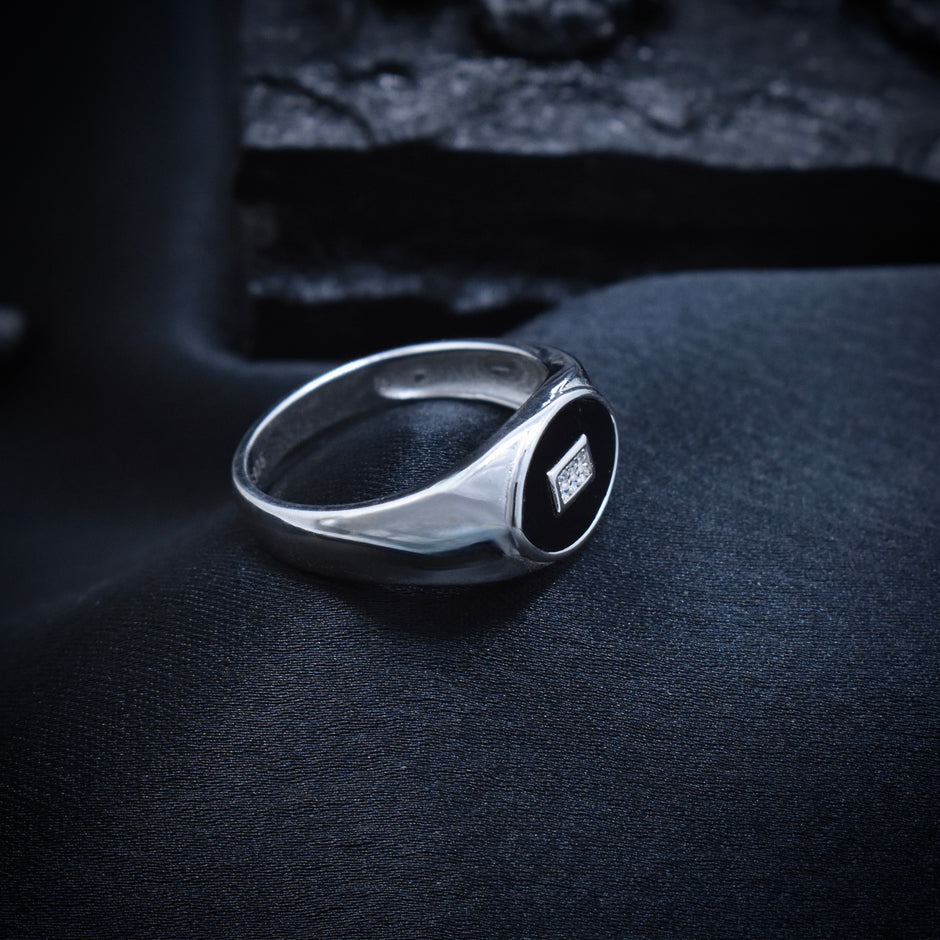 Oval Geometric Heritage Signet Ring
