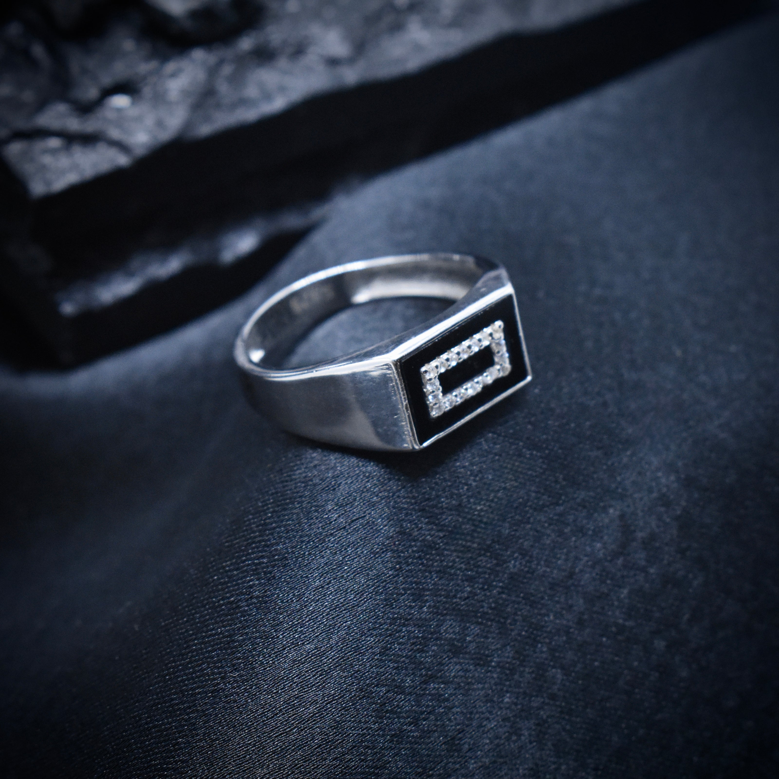 Rectangular Zircon Halo Enamel Ring