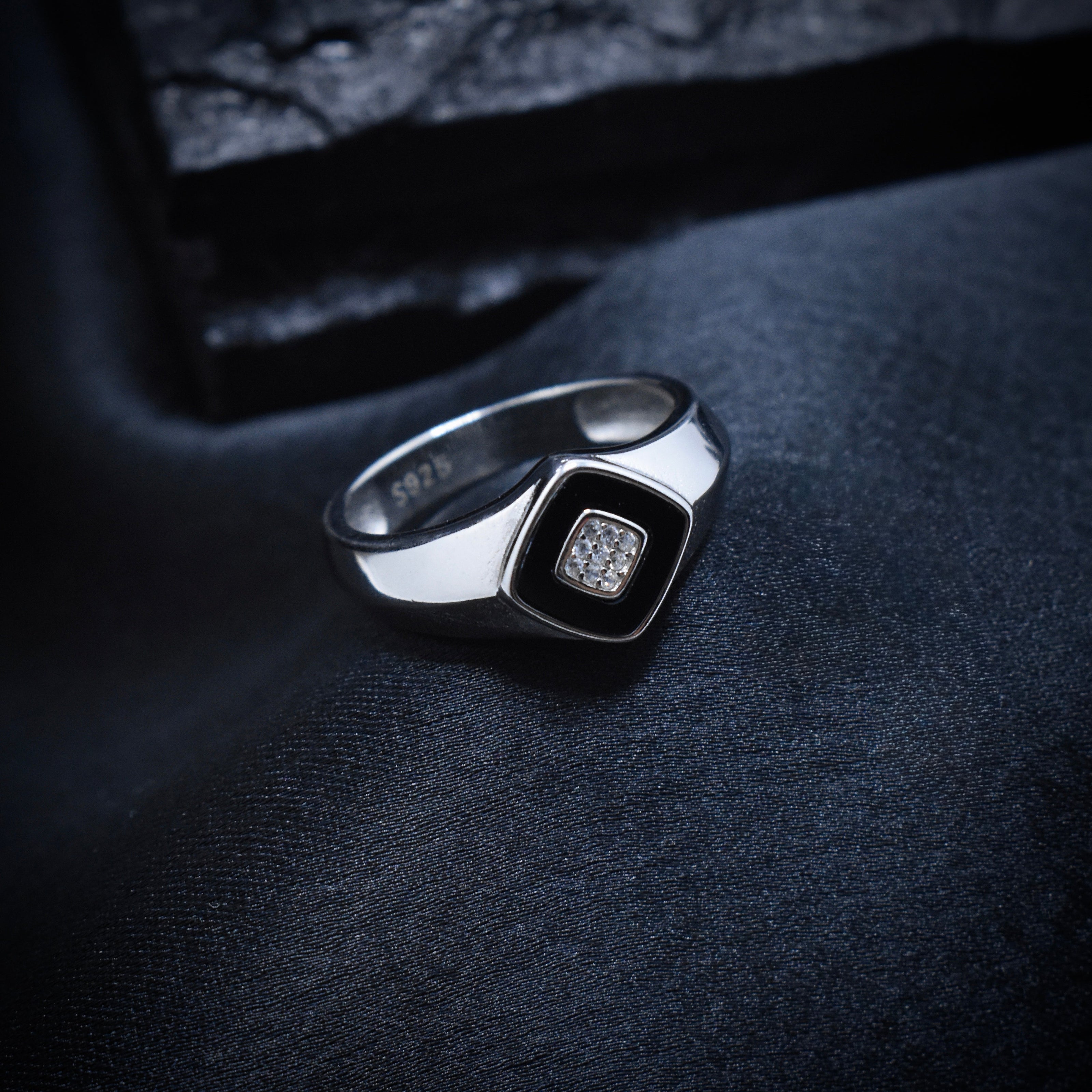 Silver Small Core Contrast Ring