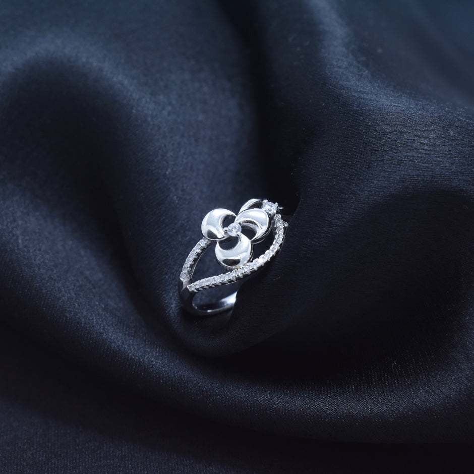 Designer Floral Knot Ring