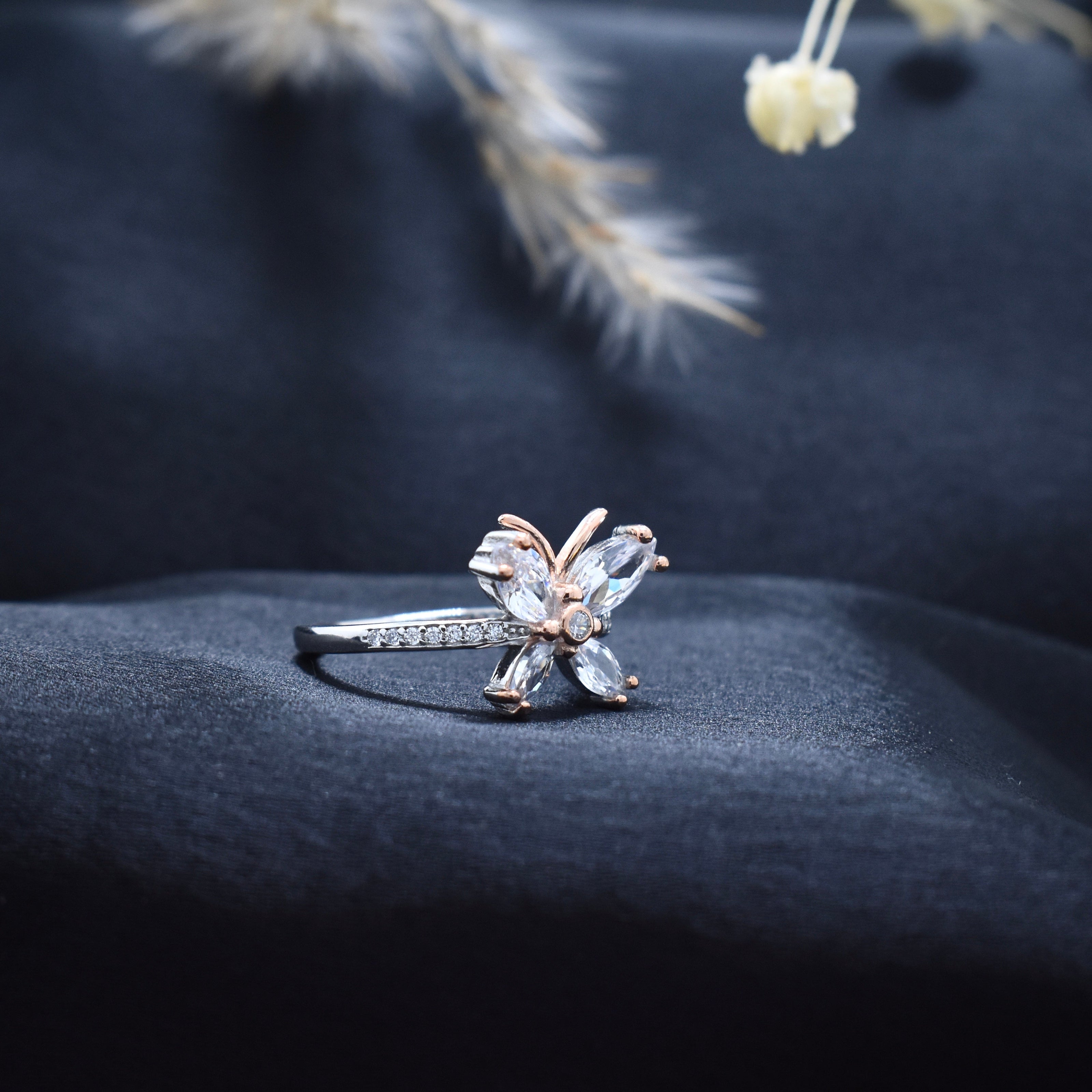 Silver Floral Shine Rhodium Ring