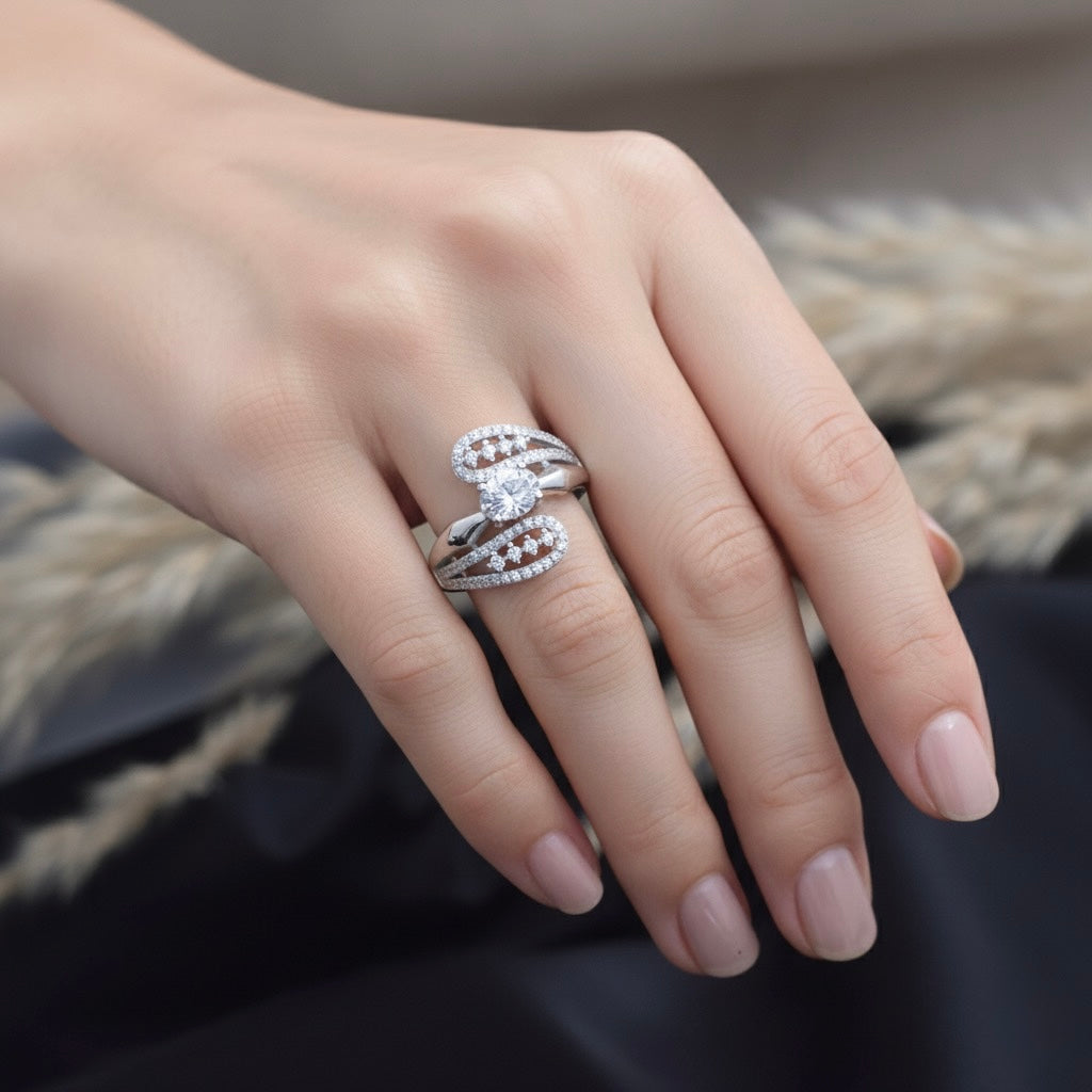 Silver Sparkle Leaf Ring