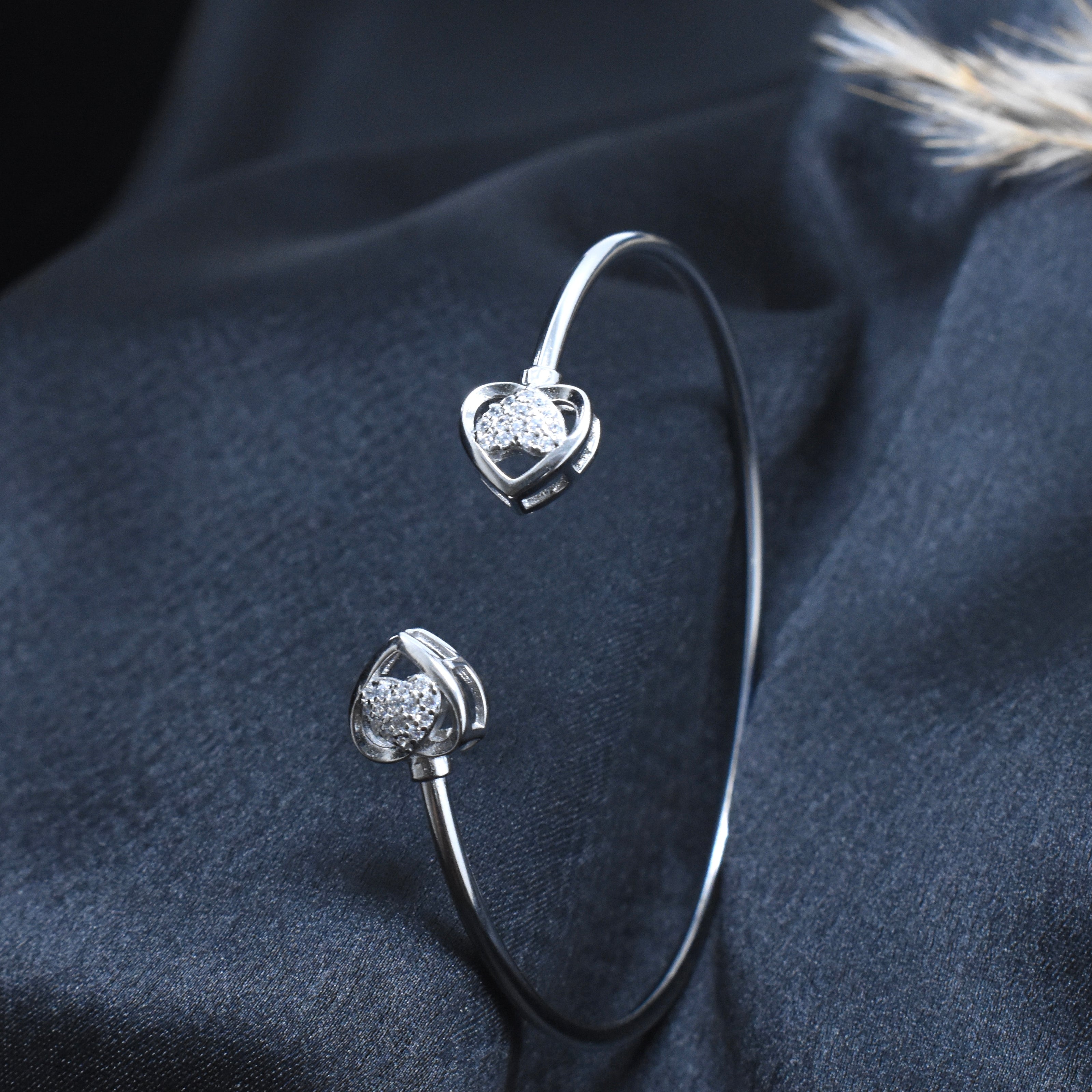 Hollow Heart Shimmering Open Bracelet