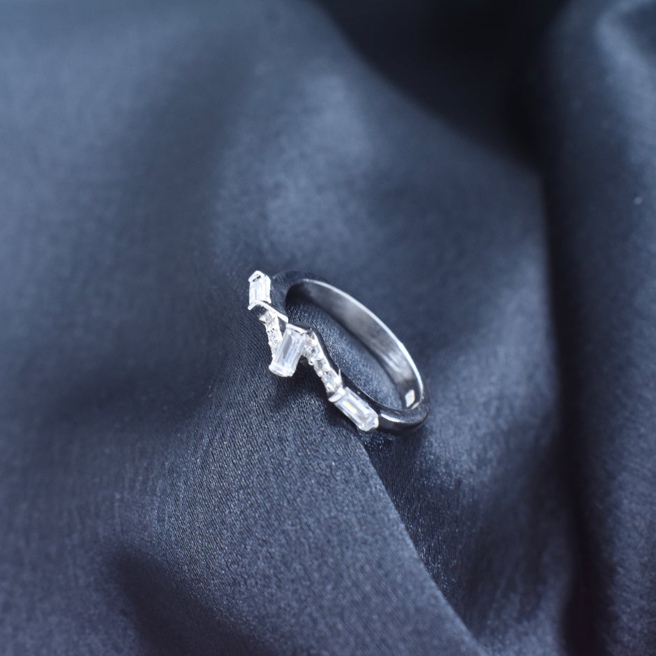 Baguette Diamond Wave Ring